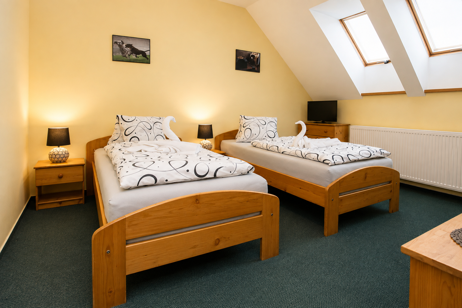 Room listing image